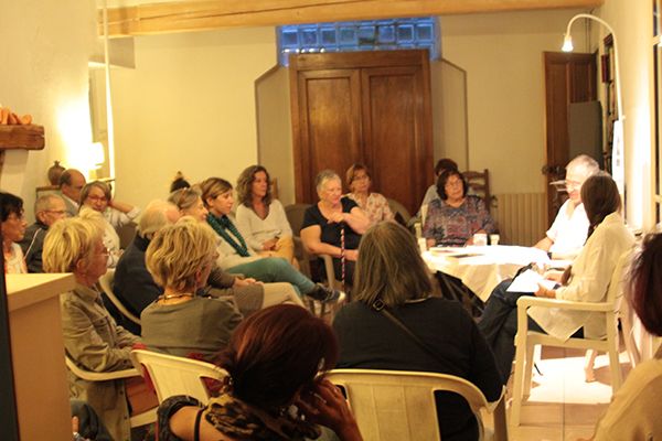 Une collection de photos de nombreux moment forts de la librairie : littérature, théâtre, musique, danse, et bien d'autres plaisirs partagés.