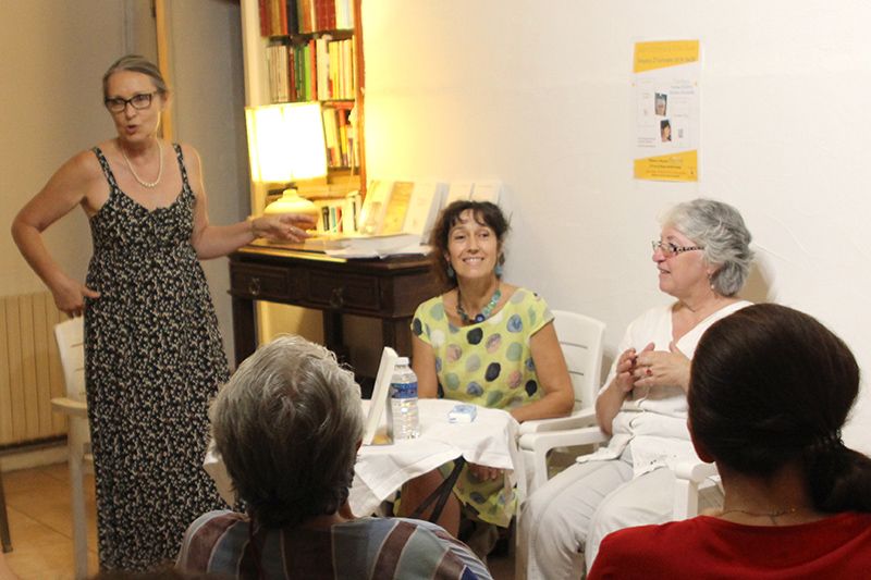 Une collection de photos de nombreux moment forts de la librairie : littérature, théâtre, musique, danse, et bien d'autres plaisirs partagés.
