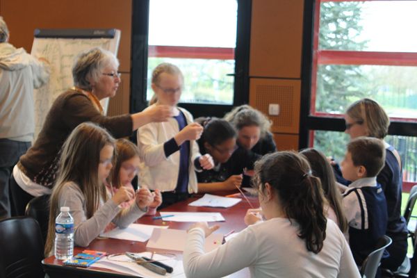 Denise Déjean, Jean Dherbey et Dominique Lin en ateliers et dédicaces