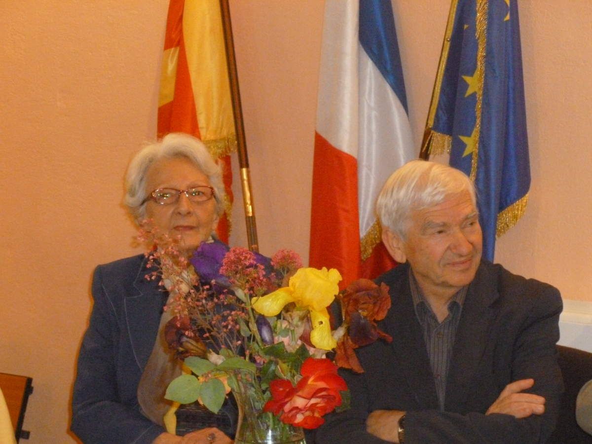 Dominique Lin est régulièrement invité à présenter 39-45 en Vaucluse lors de rencontres et cérémonies