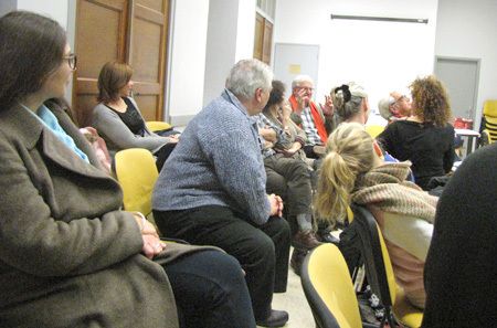 Dans l'ordre des photos : Corinne Niederhoffer, Christine Matos, Mathieu Lane Maby, Caroline Robineau, une partie du public pendant l'échange