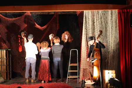 Cliquer sur les photos pour faire défiler le diaporama