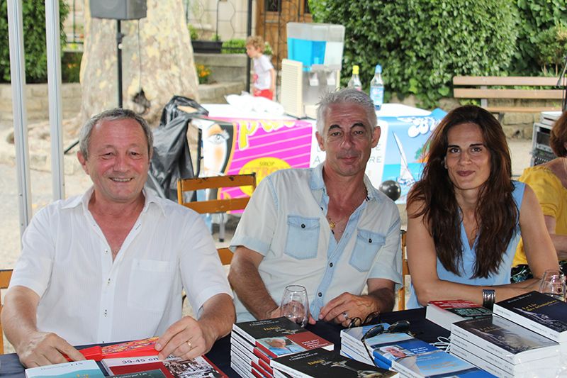 A châteauneuf-du-Pape vendredi 20 juillet : Bénédicte Rousset, Jean-Philippe Chabrillangeas et Dominique Lin