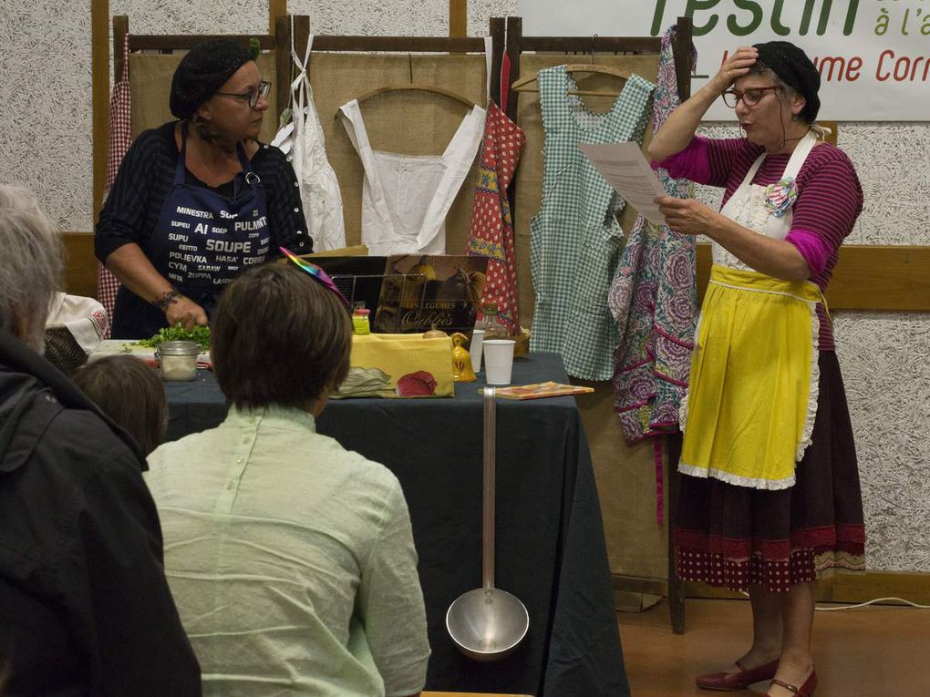 Des auteurs et illustrateurs en dédicace, des Salons différents…