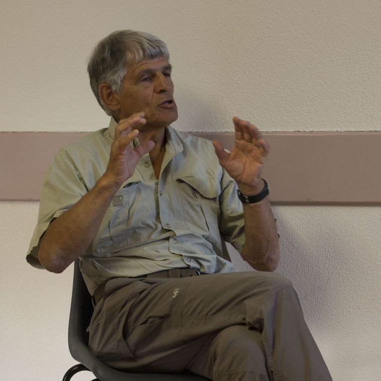 Des auteurs et illustrateurs en dédicace, des Salons différents…