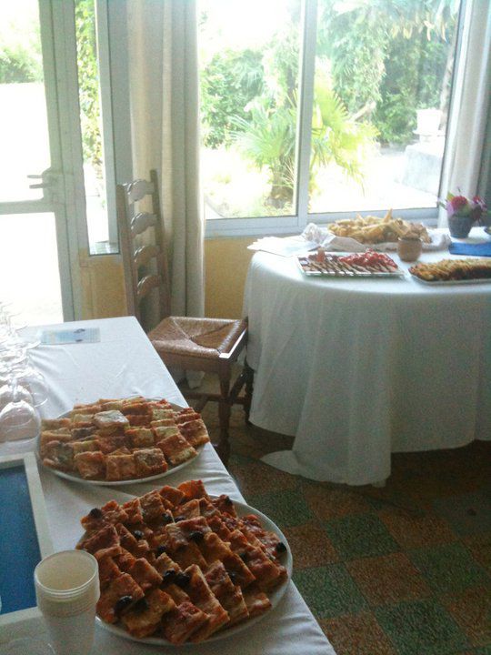 Une collection de photos de nombreux moment forts de la librairie : littérature, théâtre, musique, danse, et bien d'autres plaisirs partagés.