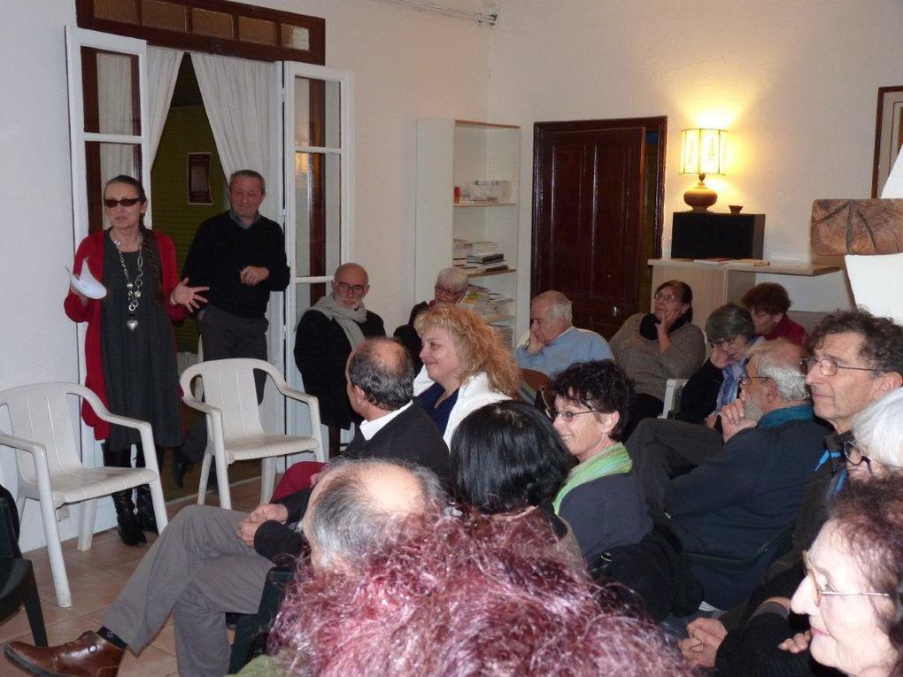 Une collection de photos de nombreux moment forts de la librairie : littérature, théâtre, musique, danse, et bien d'autres plaisirs partagés.