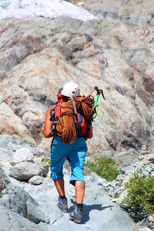 Dominique Lin tente la voie du Prix des Écrins René Desmaison